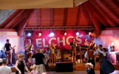 „Der Wald ruft!“ – „Die Elchos“ sorgen auf dem Naturnser Musifest für beste Stimmung